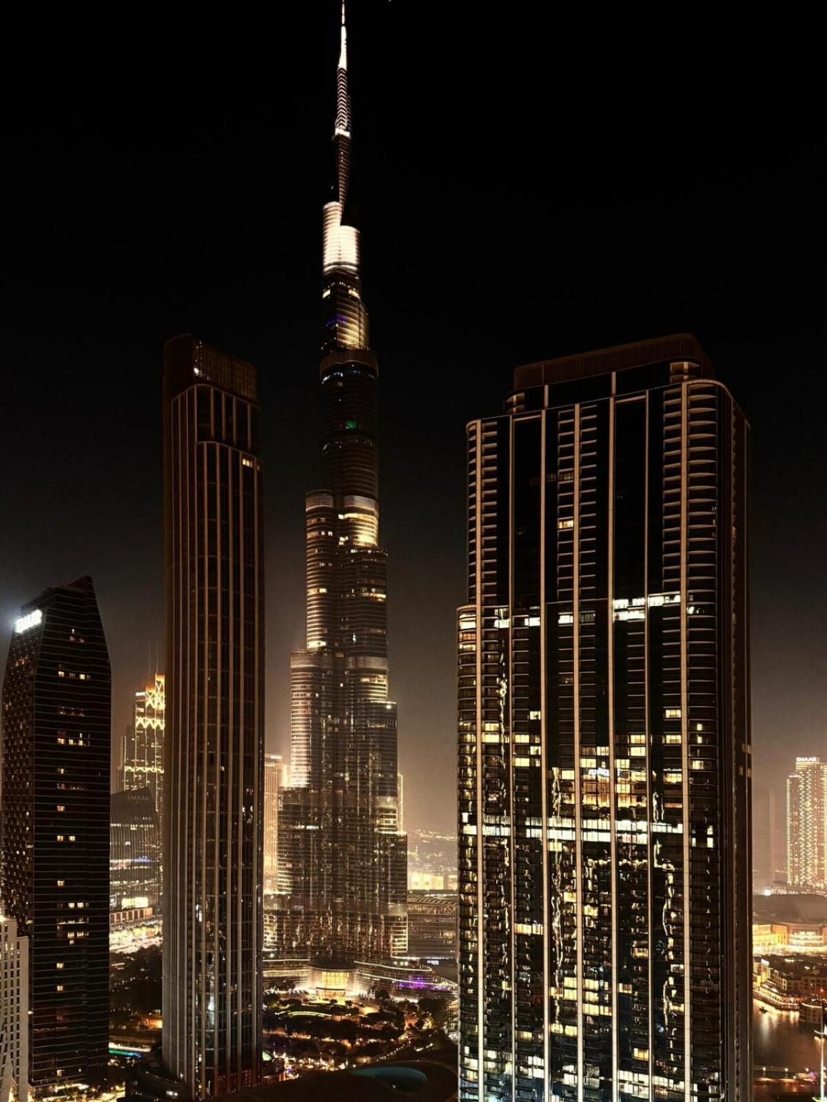 Full Burj Khalifa View, Near Fountain, Mall In Downtown * Dubai