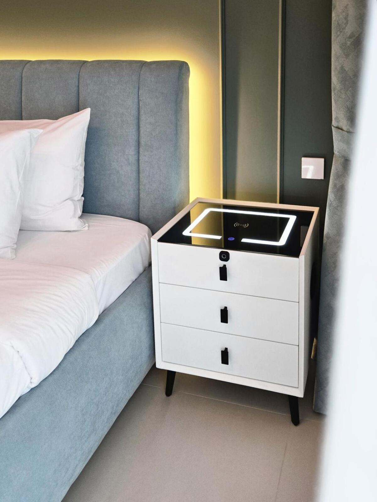 Full Burj Khalifa View, Near Fountain, Mall In Downtown Apartment *